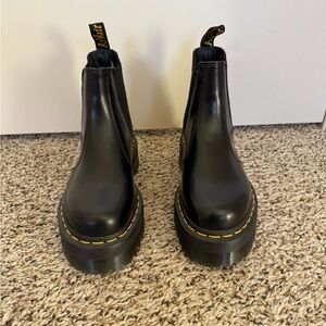 2976 Quad Black Leather Platform Chelsea Boots